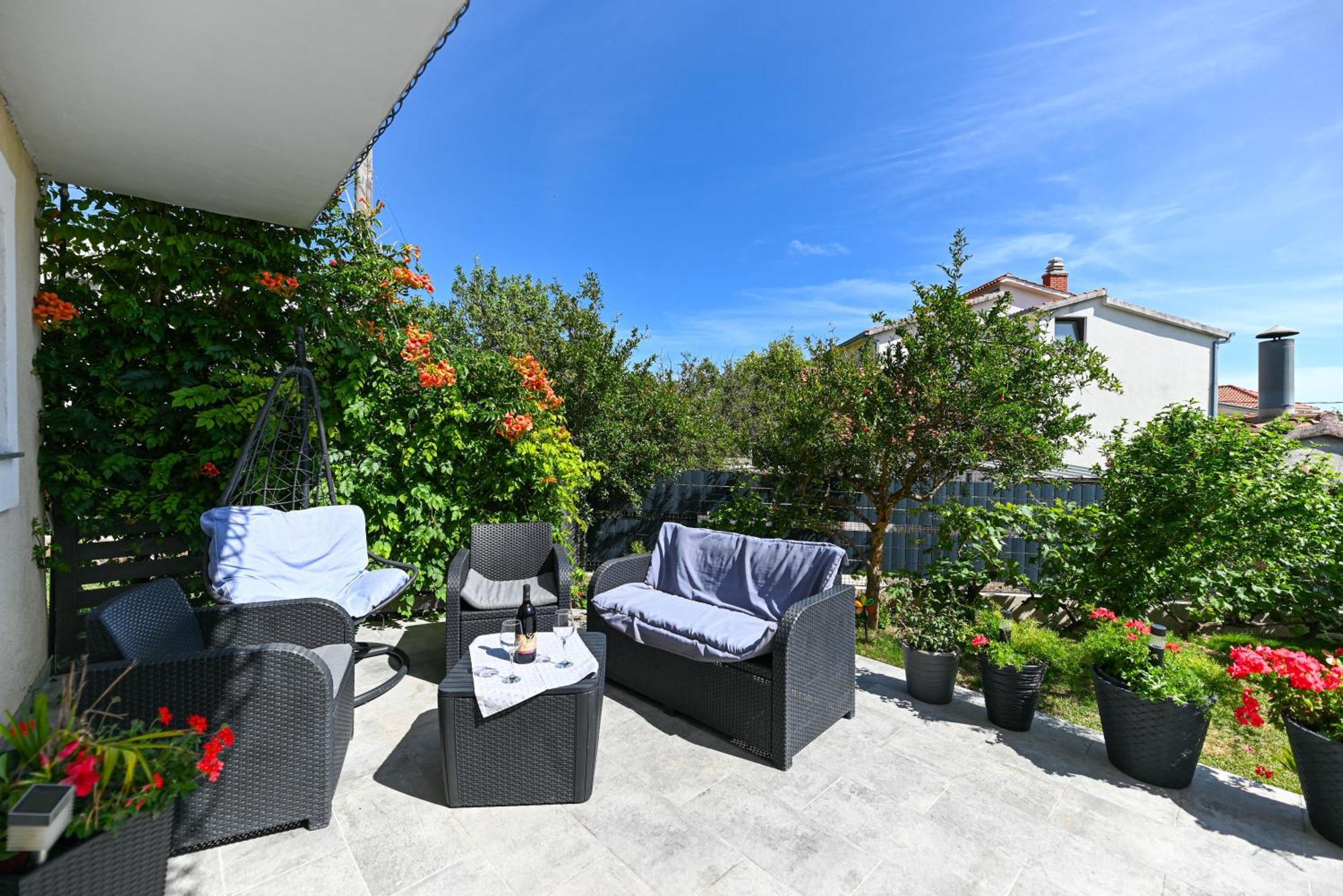 Apartmani Dolores คาชเตลา ภายนอก รูปภาพ